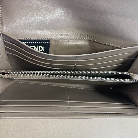 FENDI Peekaboo Leather Continental Wallet w/Turnlock - Greige - Preowned - Picture 11 of 15